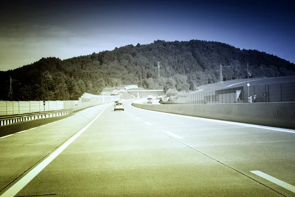 Car on the road — Stock Photo, Image