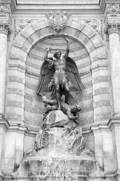 Saint-Michel Fountain Paris — Stock Photo, Image