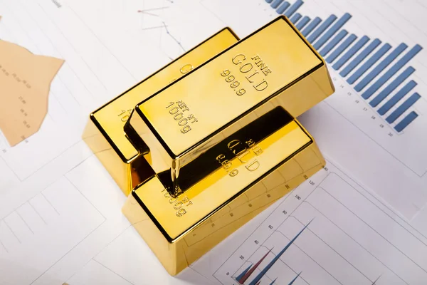 Finanzindikatoren, Chart, Goldbarren, Geld — Stockfoto