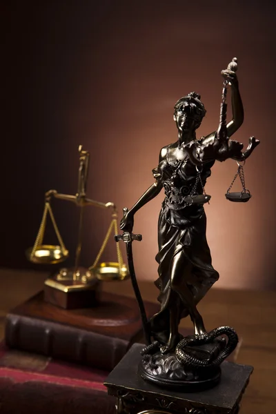 Starožitný socha spravedlnosti, práva — Stock fotografie