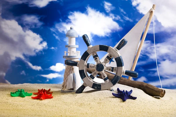 Segelbåt koncept, semester, sommar, strand bakgrund — Stockfoto