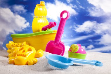 plaj renkli plastik oyuncaklar