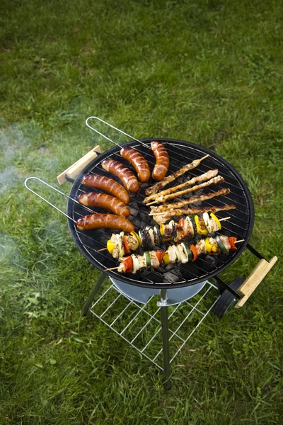 Vaření na grilu — Stock fotografie