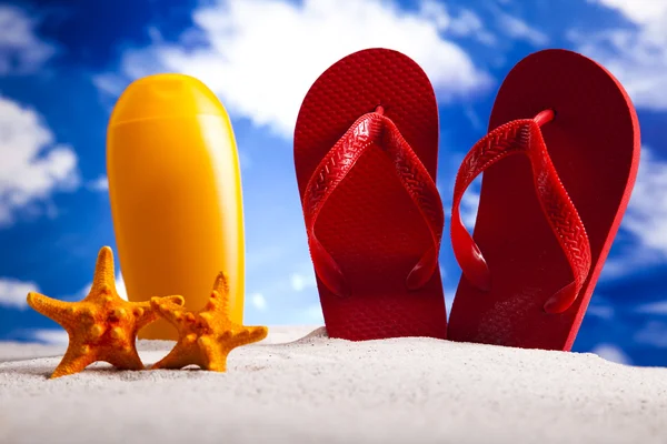 Καλοκαιρινές διακοπές, ηλιοθεραπεία στην παραλία — Φωτογραφία Αρχείου
