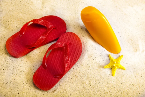 Vacanze estive, abbronzatura sulla spiaggia — Foto Stock