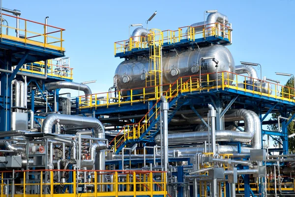 Olie-industrie apparatuur installatie Stockfoto