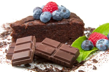 taze berry ile çikolatalı kek
