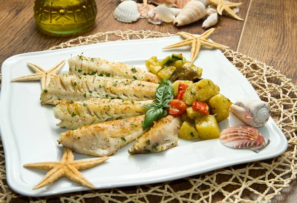 Fish fillet with vegetables — Stock Photo, Image