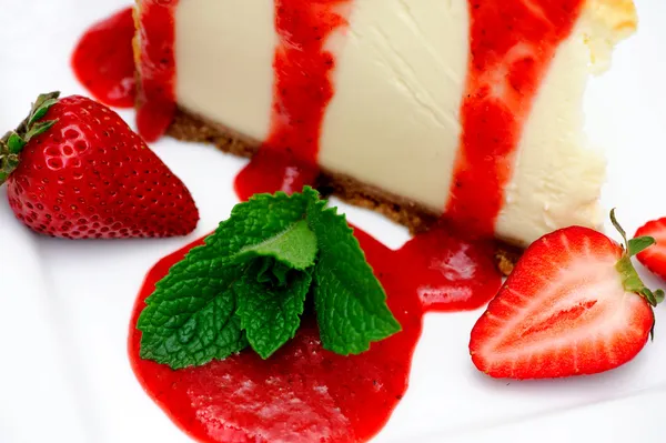 Cheesecake en aardbeien Stockfoto