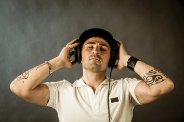 İşte DJ.