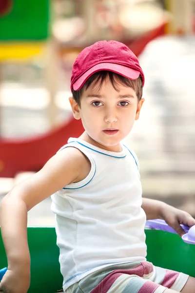 Portrait d'un garçon de 3-4 ans — Photo