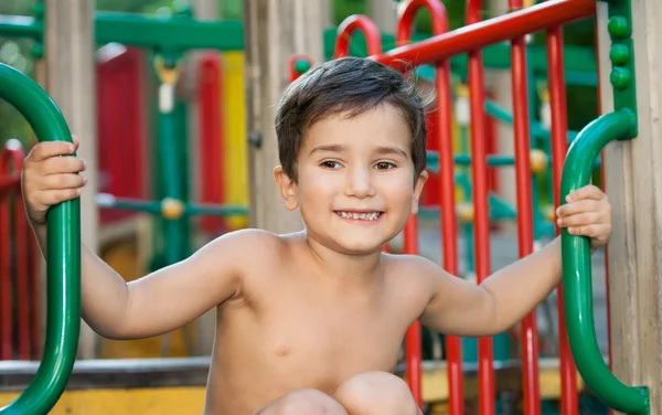 Retrato de um menino de 3-4 anos — Fotografia de Stock