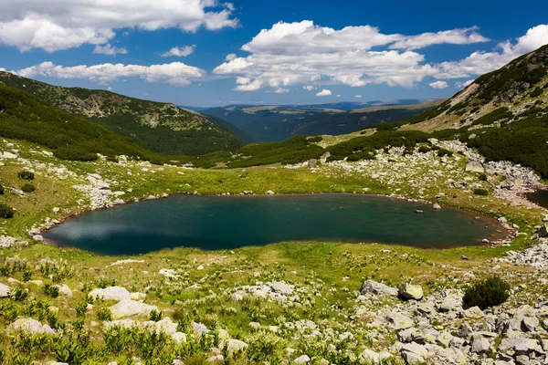 Polodowcowe jezioro vidal góry maczeta, Rumunia — Zdjęcie stockowe