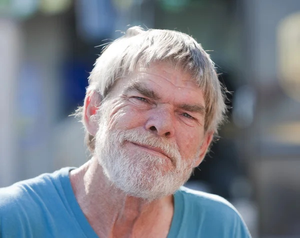 Uomo anziano sorridente — Foto Stock