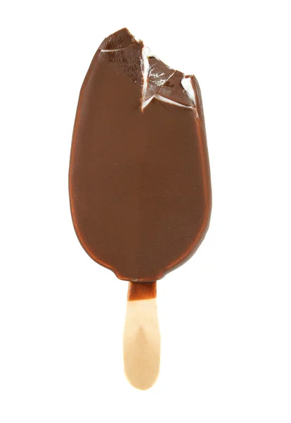 Megharapott egy bottal csokoládé fagylalt — Stock Fotó