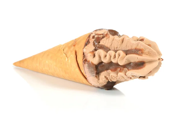 Es krim dalam wafel cone — Stok Foto
