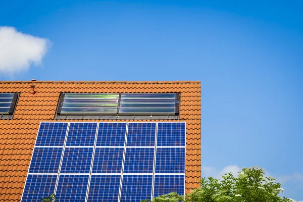 Impianto solare — Foto Stock