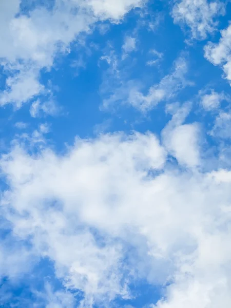 Jasne niebo — Zdjęcie stockowe