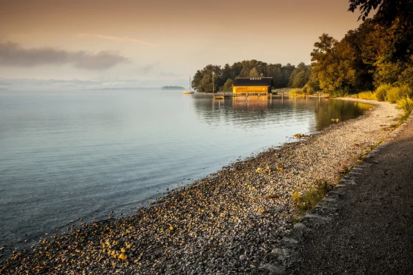 Nascer do sol no lago Starnberg — Fotografia de Stock