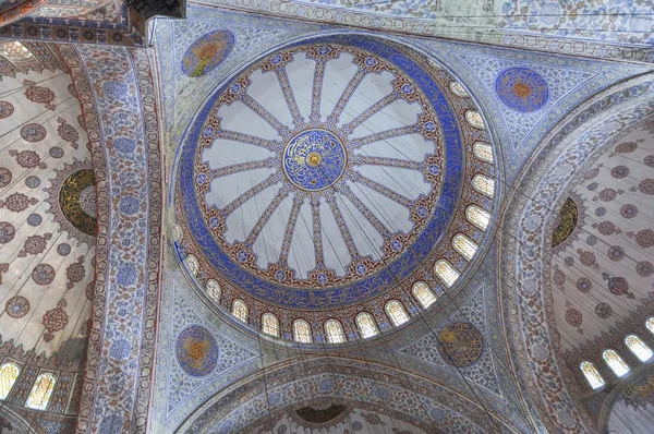 Belül a Kék mecsettől, Isztambul — Stock Fotó