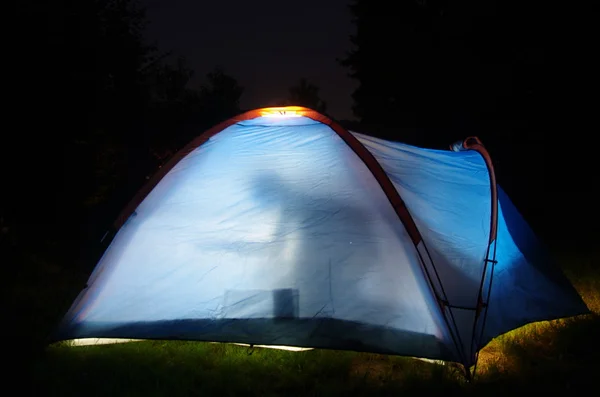 Tält i natten — Stockfoto