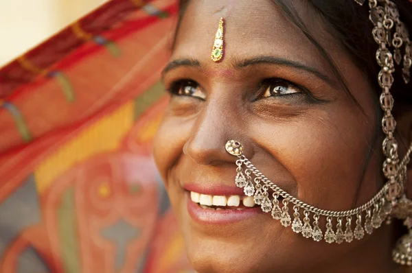 Felice donna indiana — Foto Stock