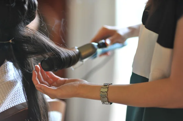 Bouclage des cheveux — Photo