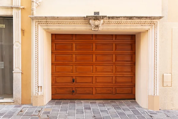 Γκαράζ πόρτα — Φωτογραφία Αρχείου