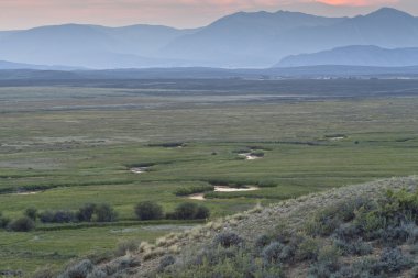 Arapaho National Wildlife Refuge clipart