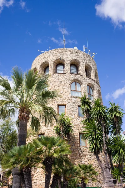 Torre em Puerto Banus — Fotografia de Stock