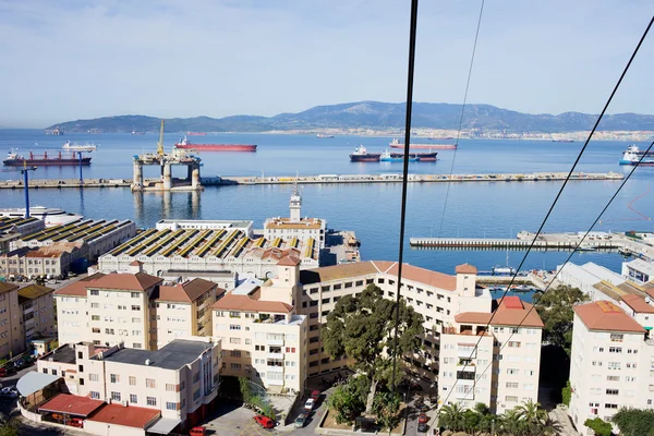 Город и залив Гибралтара — стоковое фото