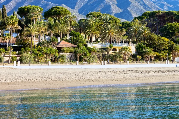 Marbella beach yaz tatil sahne — Stok fotoğraf