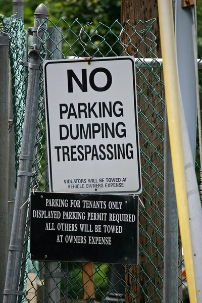 Kein Dumping-Zeichen — Stockfoto