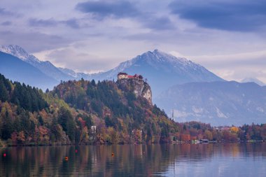 Gölle, Slovenya 'yla, Avrupa' yla kanadı