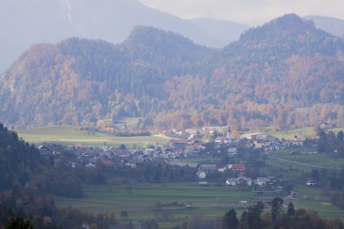 Gölle, Slovenya 'yla, Avrupa' yla kanadı