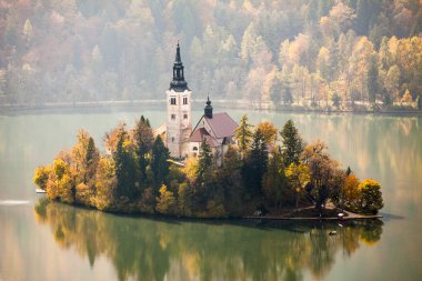 Gölle, Slovenya 'yla, Avrupa' yla kanadı