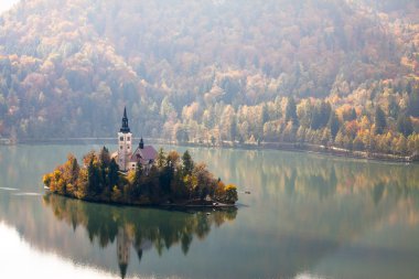 Gölle, Slovenya 'yla, Avrupa' yla kanadı