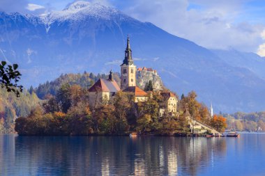 Gölle, Slovenya 'yla, Avrupa' yla kanadı