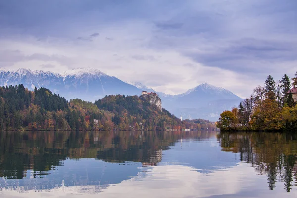 호수로 둘러싸인, 유럽 슬로베니아 — 스톡 사진