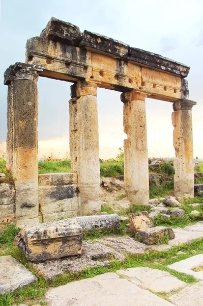 Oude Griekse en Romeinse stad van Hiërapolis, Turkije — Stockfoto