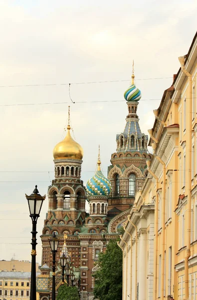 Iglesia del Salvador sobre la Sangre derramada en San Petersburgo — Foto de Stock