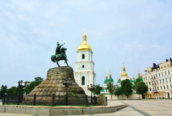 博赫丹赫梅利尼茨基在基辅的纪念碑 — 图库照片