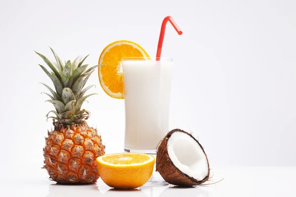 Exotic Pina Colada Drink With Fruits — Stock Photo, Image
