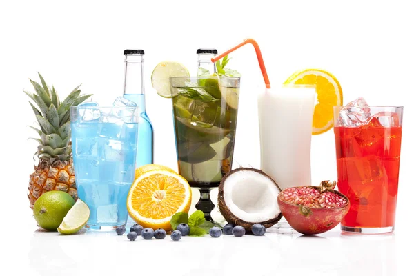 Egzotyczne alkoholu napojów z owoców — Zdjęcie stockowe