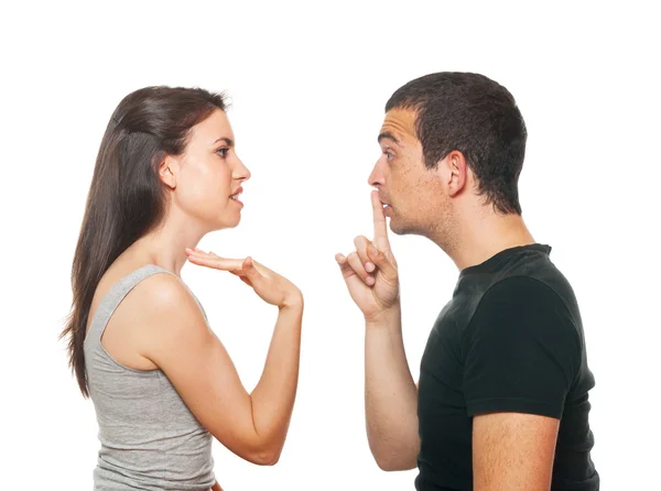 Jeune couple malheureux ayant une dispute — Photo