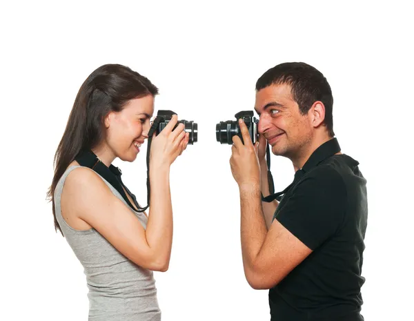 Jeune couple se photographiant — Photo