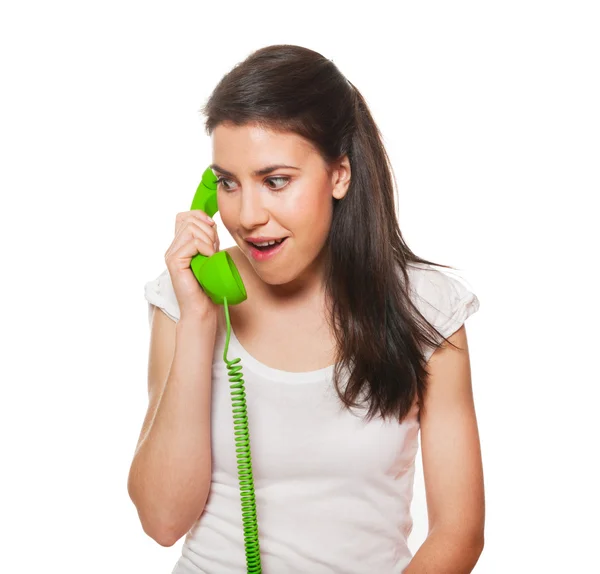 Jovem do sexo feminino falando ao telefone — Fotografia de Stock