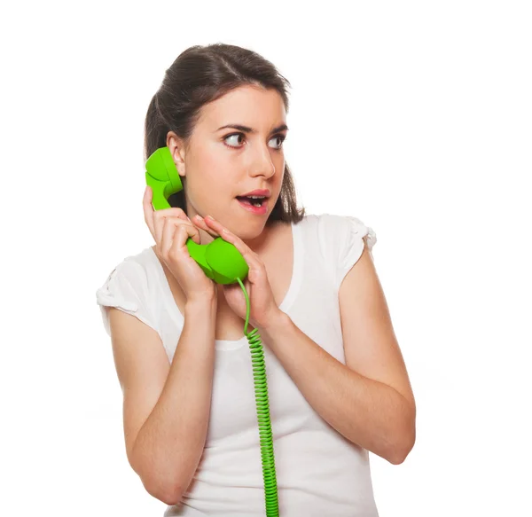 Giovane donna che parla al telefono — Foto Stock