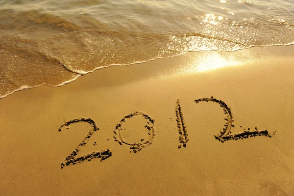 2012 messaggio di Capodanno sulla spiaggia di sabbia — Foto Stock