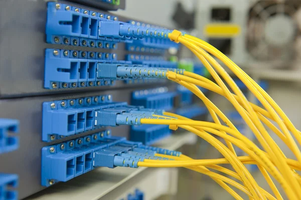Fiber kablo fiber optik arka plan stili teknoloji ile hizmet — Stok fotoğraf